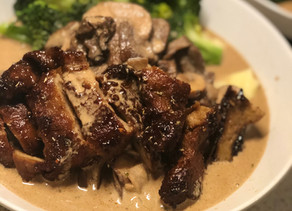 Seitan mariné et rôti, crème de cèpes - vegan