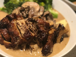 Seitan mariné et rôti, crème de cèpes - vegan