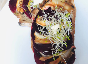 Bruschetta d'hiver : champignons et betteraves