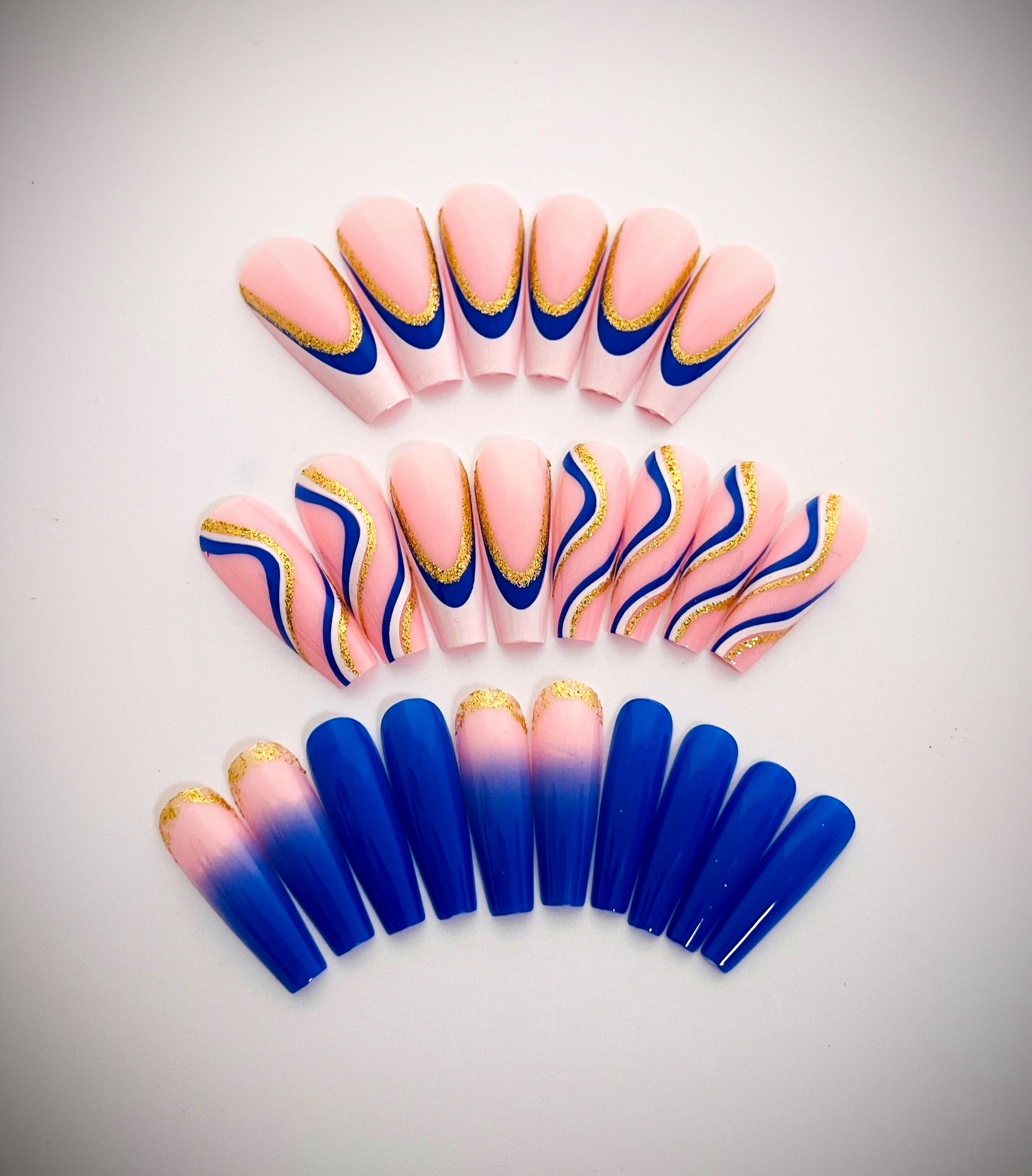 Chelsea - Press On Nail Set - Medium/Coffin