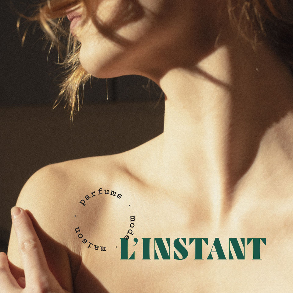 logo L'Instant sur photo de femme dénudée
