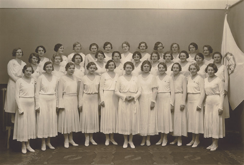 10v-juhlakuva(1) kopio.jpg