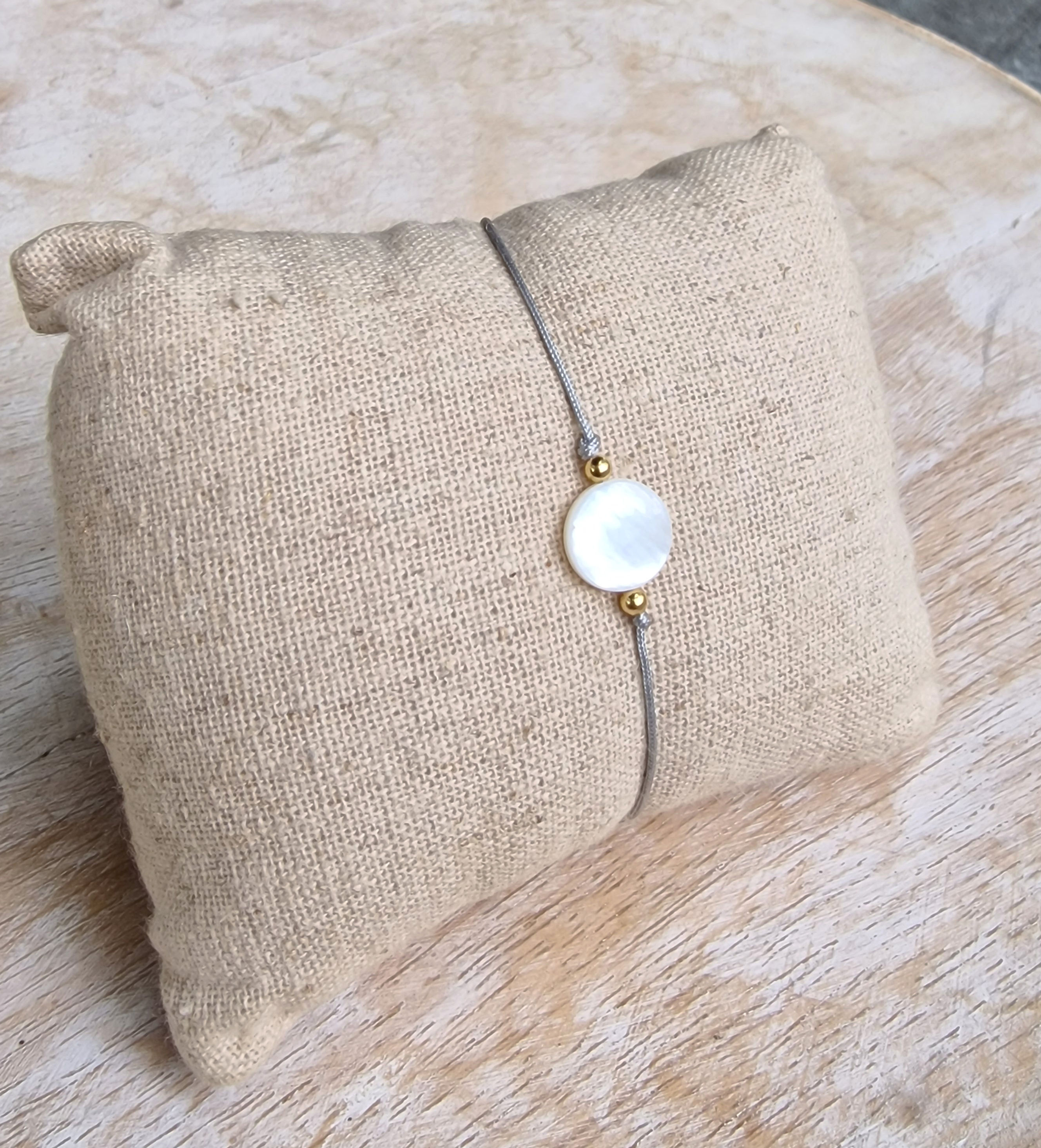 Bracelet cordon Nacre