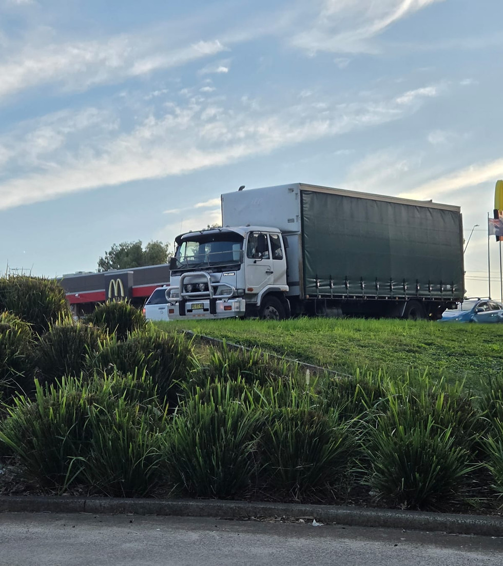 INH Heavy Rigid Truck.jpeg