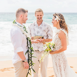 Kauai Island Weddings - Kauai's premier wedding planner. Beach & Bluffs 10