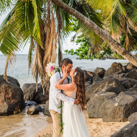 Kauai Island Weddings - Kauai's best wedding planning service. Beach & Palms Tropicana 13