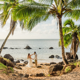 Kauai Island Weddings - Kauai's best wedding planning service. Beach & Palms Tropicana 12