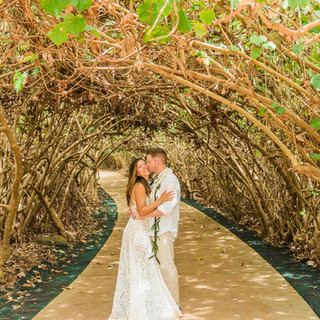 Kauai Island Weddings - Kauai's premier wedding planner. Beach & Bluffs 14