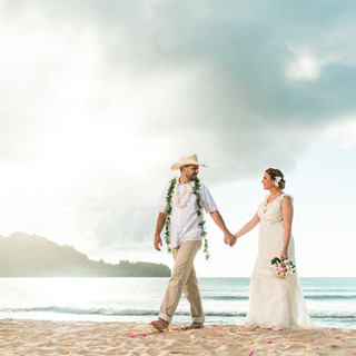Kauai Island Weddings - Hanalei Bay wedding 8