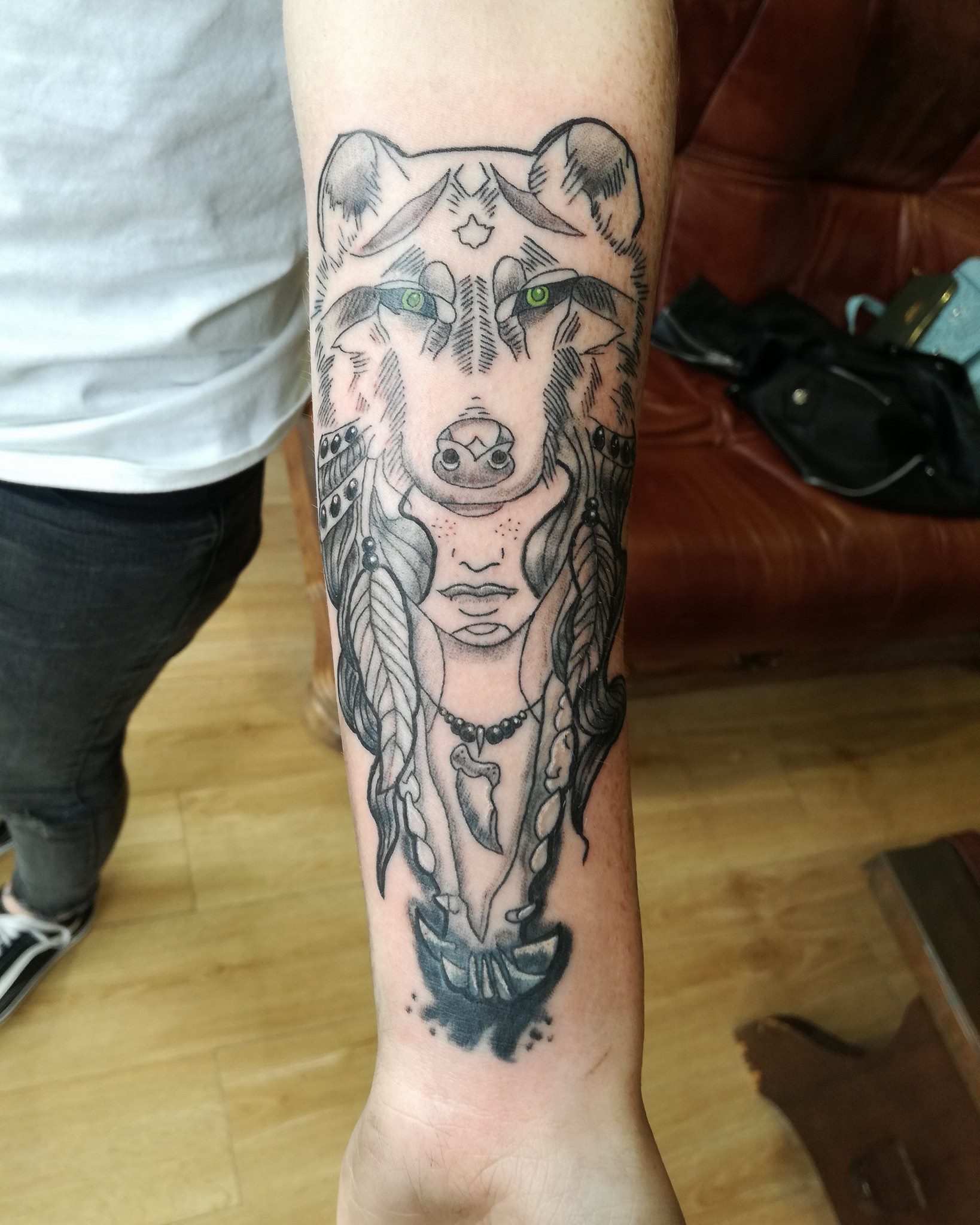 Neo Trad Wolf and Girl