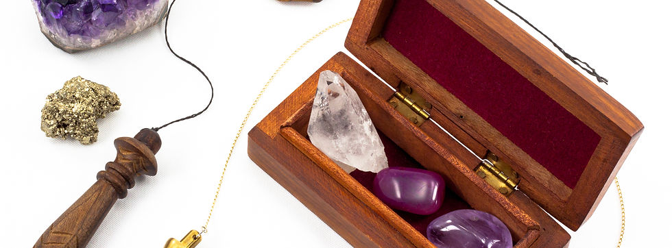Pendulum for dowsing and wooden box for storing stones. Mineral stones for dowsing. White 