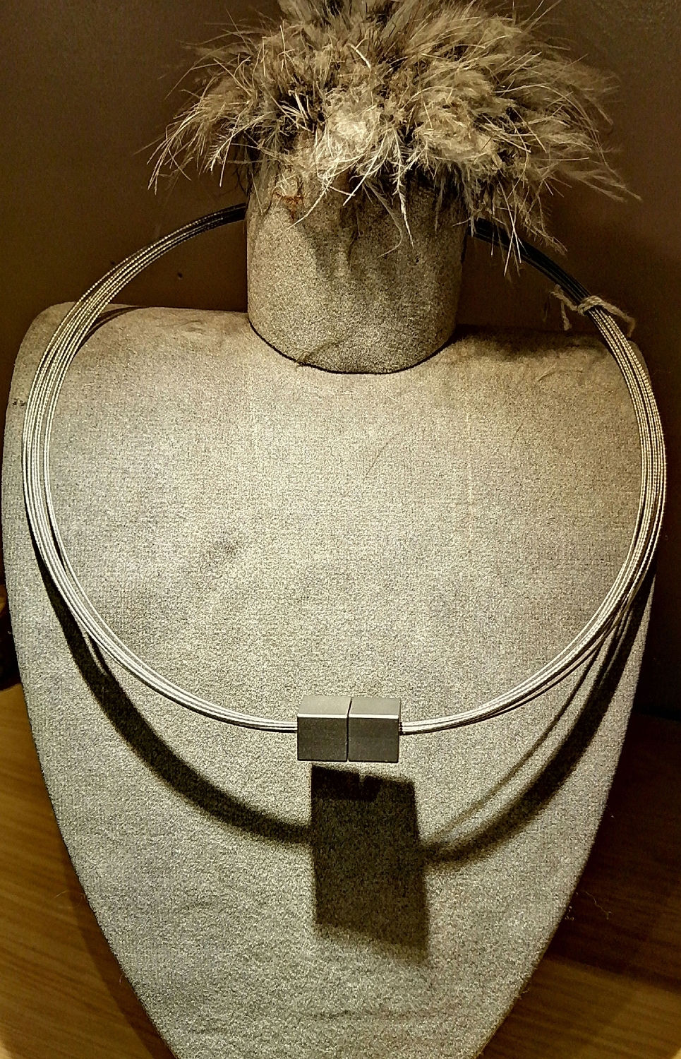 wire mult-strand magnetic cube necklace