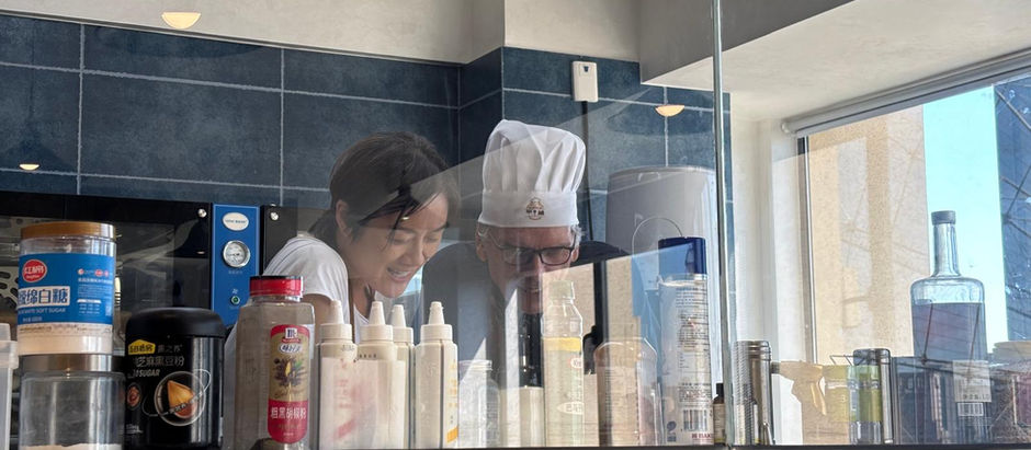 Baking Love in Golden Years: How a Chinese-American Couple Turned Online Romance into a Bakery Bliss in China