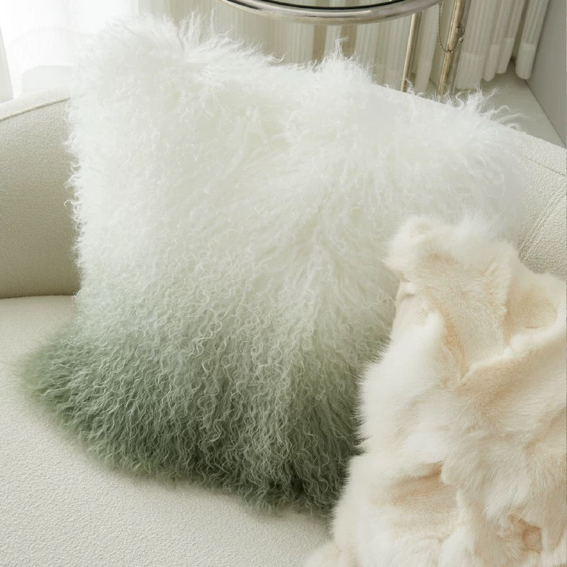 Pikkukuva: Mongolian Lamb Fur Pillowcase, Green Mongolian Lamb Fur Pillowcase