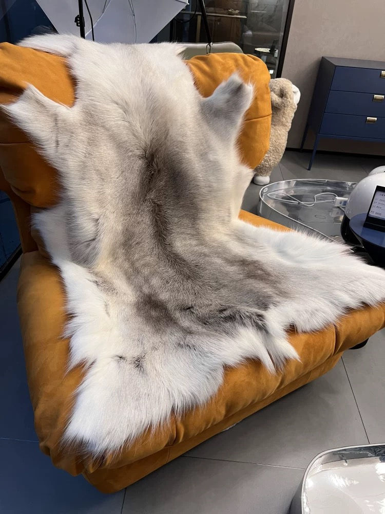 縮圖：Reindeer Skin Hide Fur Soft Area Rug, Genuine Reindeer Rug