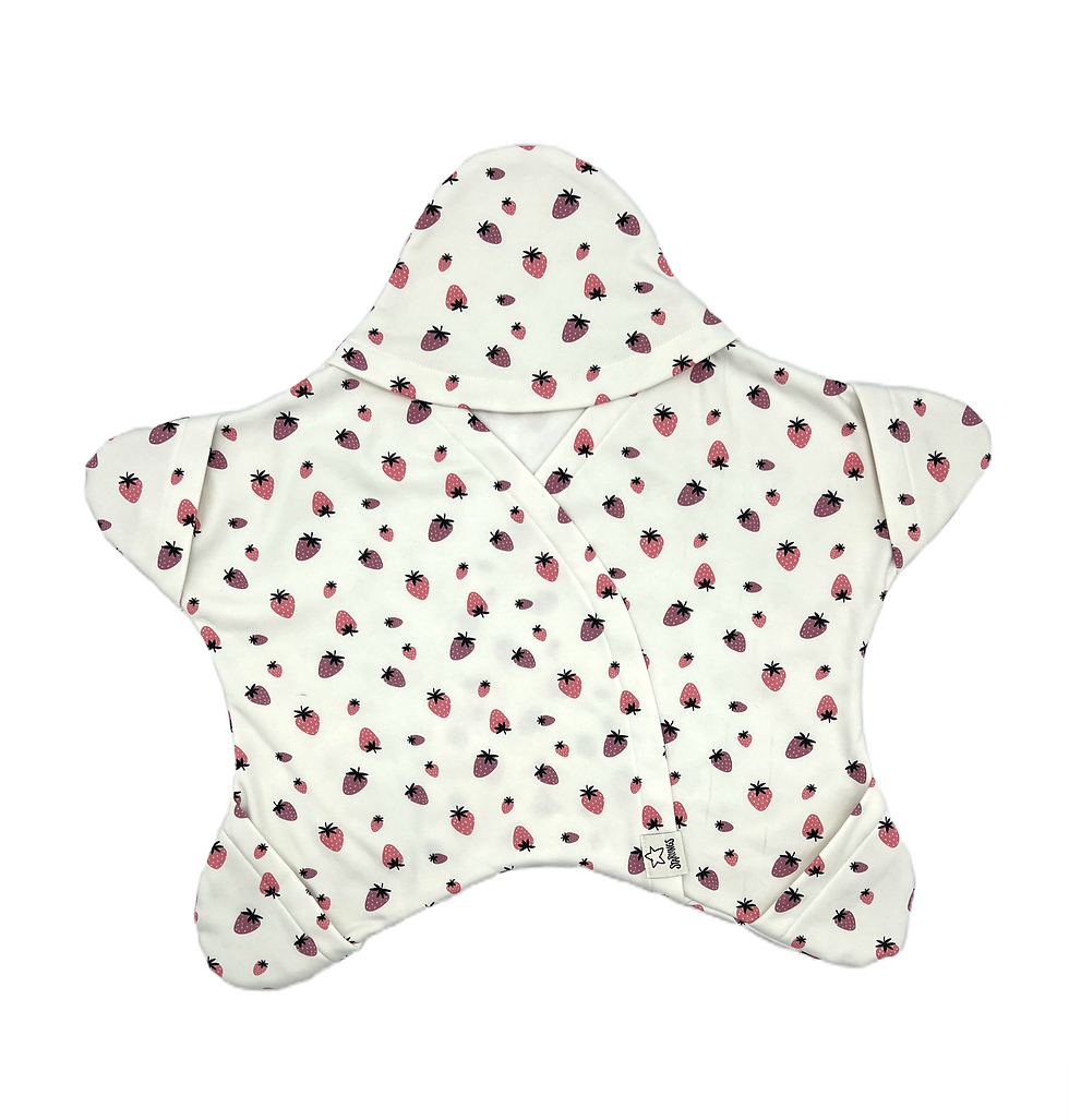 Wollweiss mit Erdbeeren