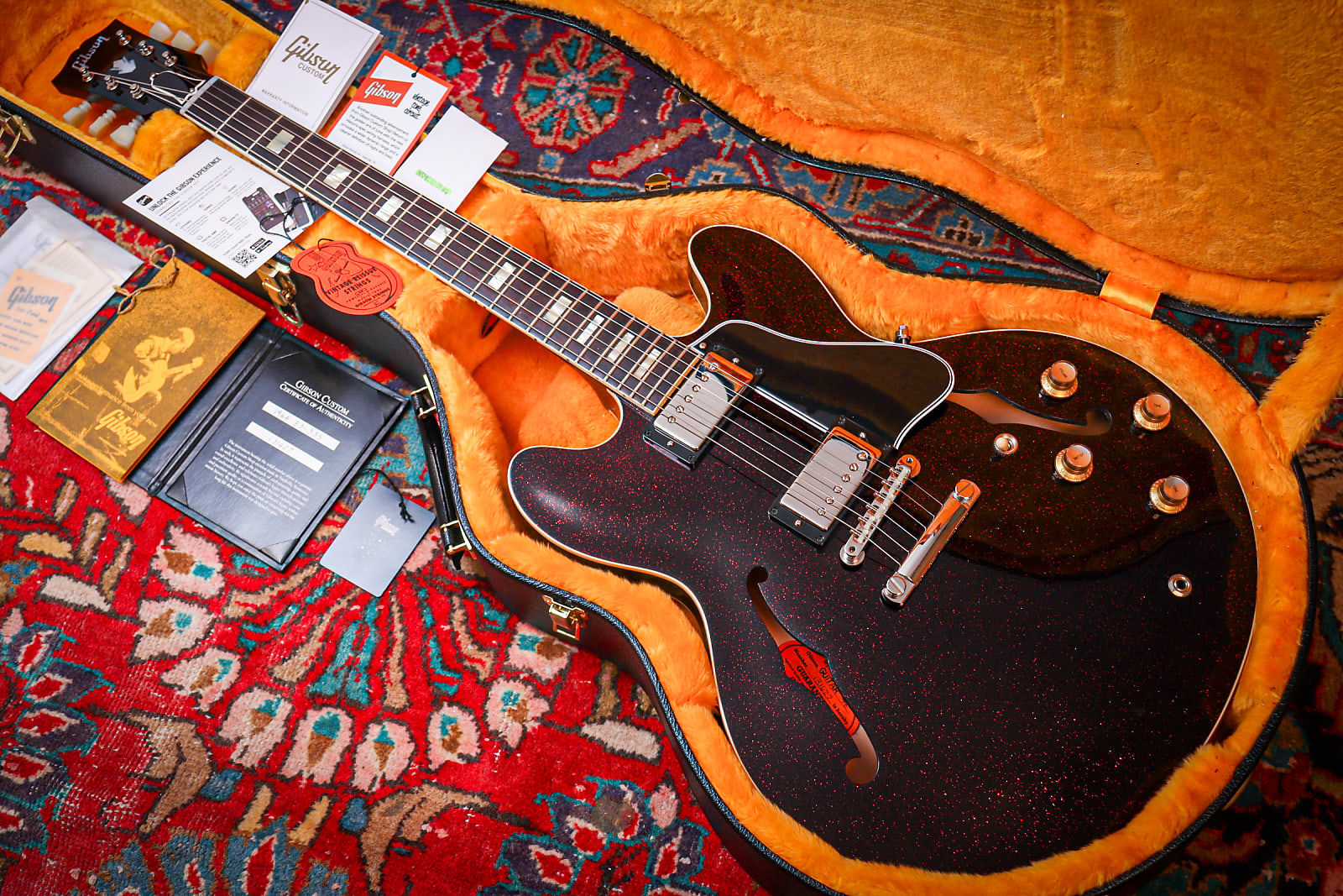 GIBSON USA Custom Shop 64' ES-335 "Brunswick Sparkle Red + Rosewood" (2021)