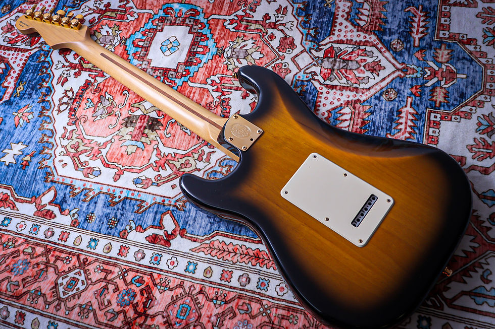 Thumbnail: FENDER USA 50th Anniversary American Deluxe Stratocaster "Sunburst" (2004)
