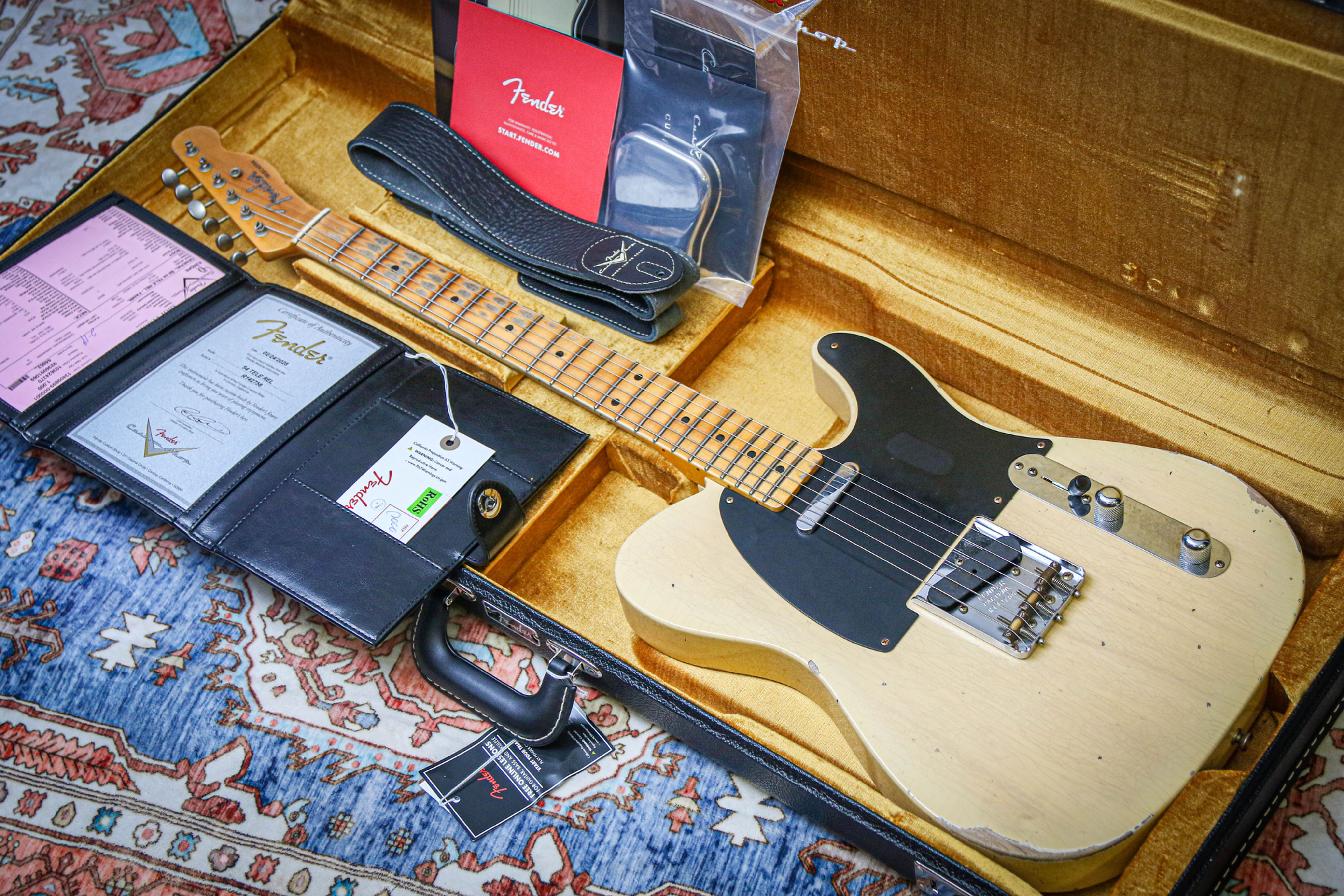 FENDER USA Custom Shop 1954 Reissue Telecaster Relic "Honey Blonde + Maple"