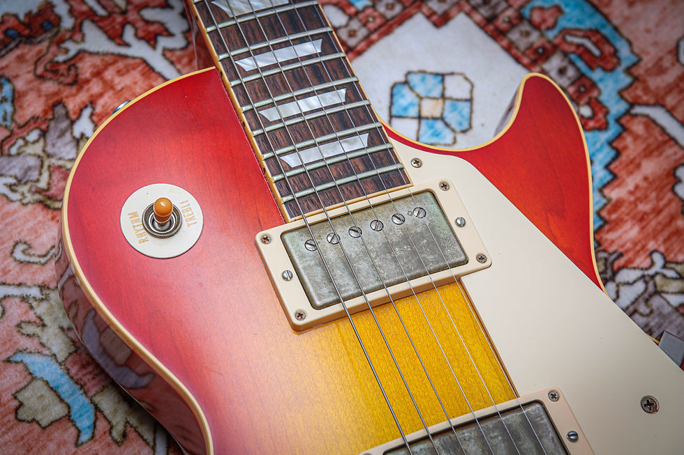 Thumbnail: GIBSON USA Custom Shop '58 Les Paul VOS Standard Reissue "Washed Cherry Burst"