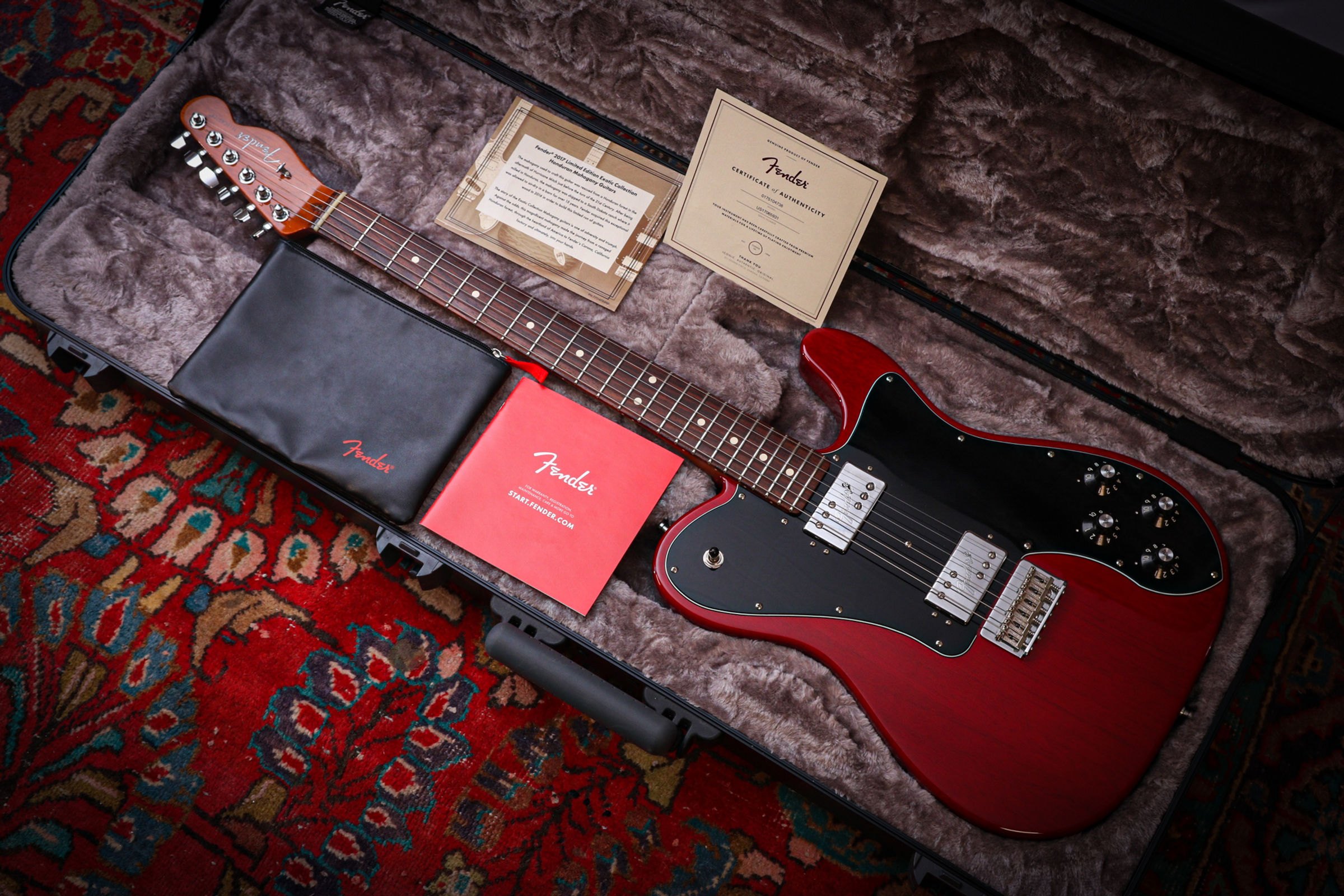 FENDER USA FSR Limited Edition Exotic Telecaster " Cherry + Rosewood" (2017)