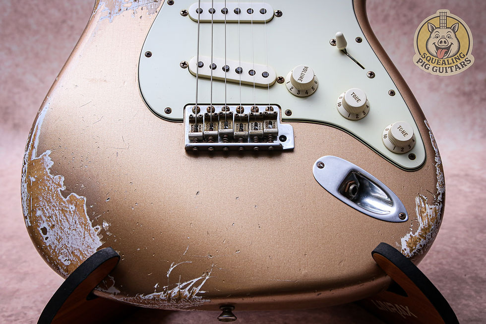Thumbnail: FENDER USA Custom Shop 63' Reissue Stratcoaster Heavy Relic "Firemist Gold"