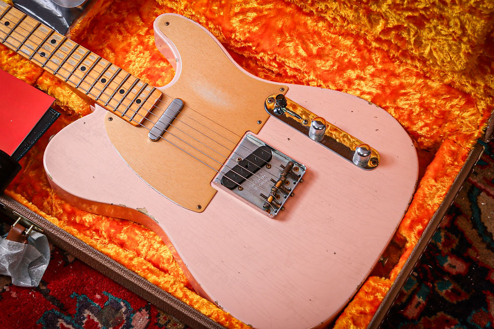 Thumbnail: FENDER USA Custom Shop 52 Heavy Relic Telecaster "Shell Pink + Maple" (2022)