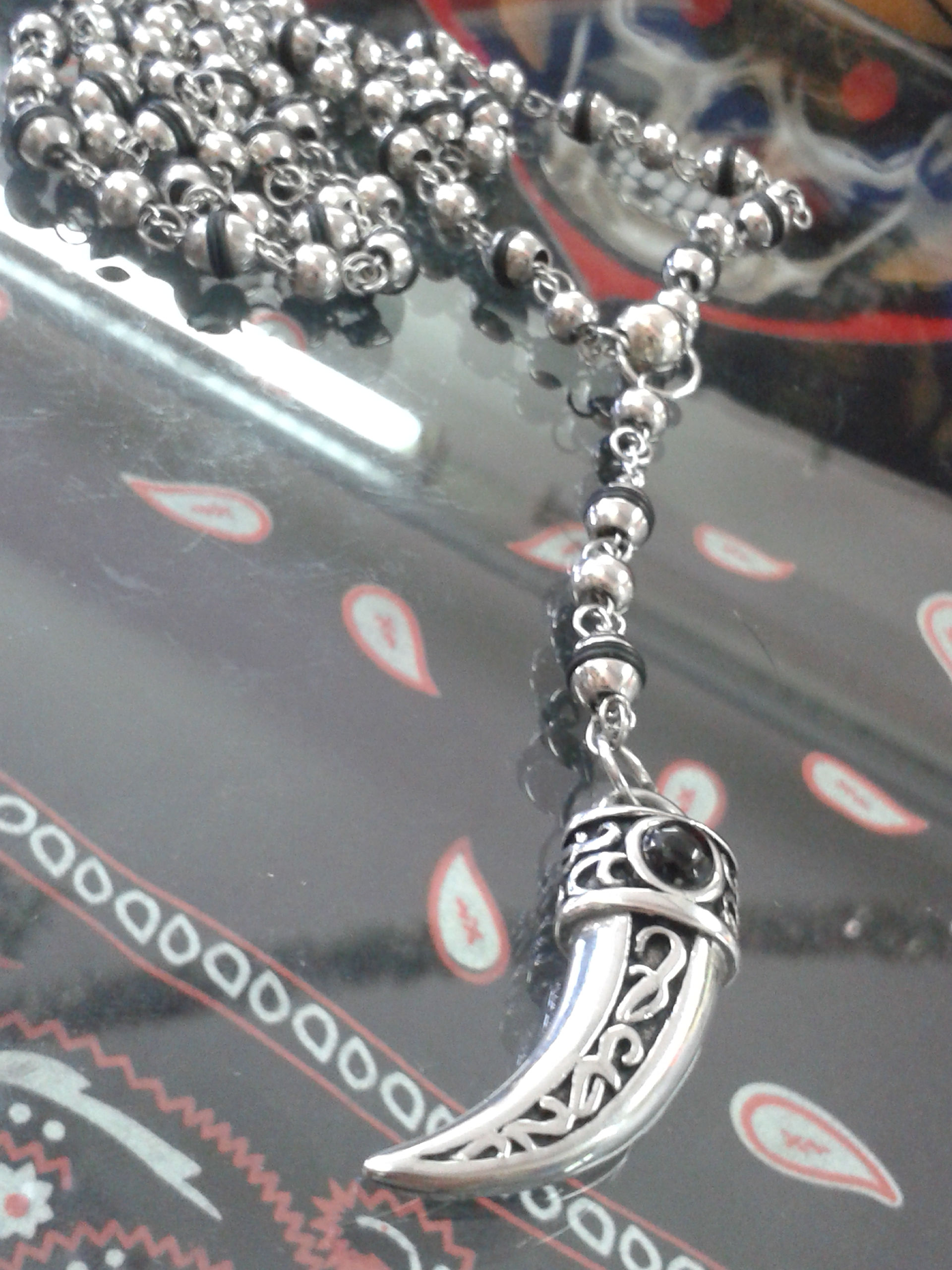 ROSARIO VIKINGO CUERNO BLACK