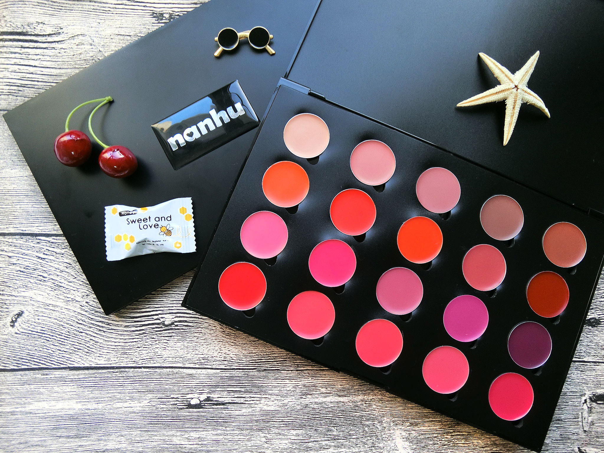 nanhu 極致美妍20色 口紅盤