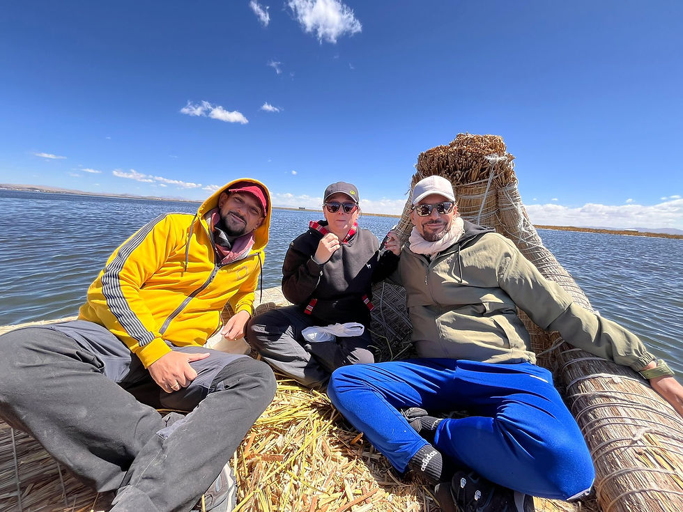 imbarcazione tipica Uros