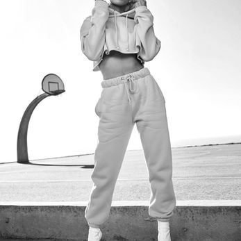 CASUAL SET PANTS AND BLOUSE FOR MODERN WOMEN 