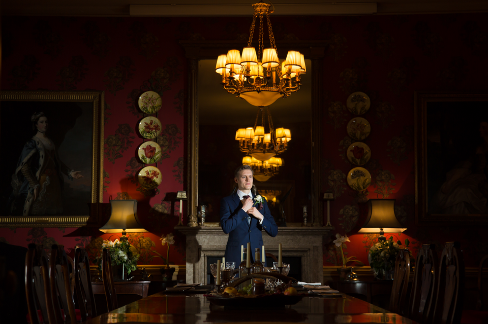 dark
moody
formal
civil
lights
lamp
chandelier
groom
getting ready
a kreative image