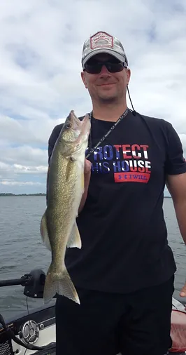 Runquist Guide Service Cass County Leech Lake Walleye Fishing