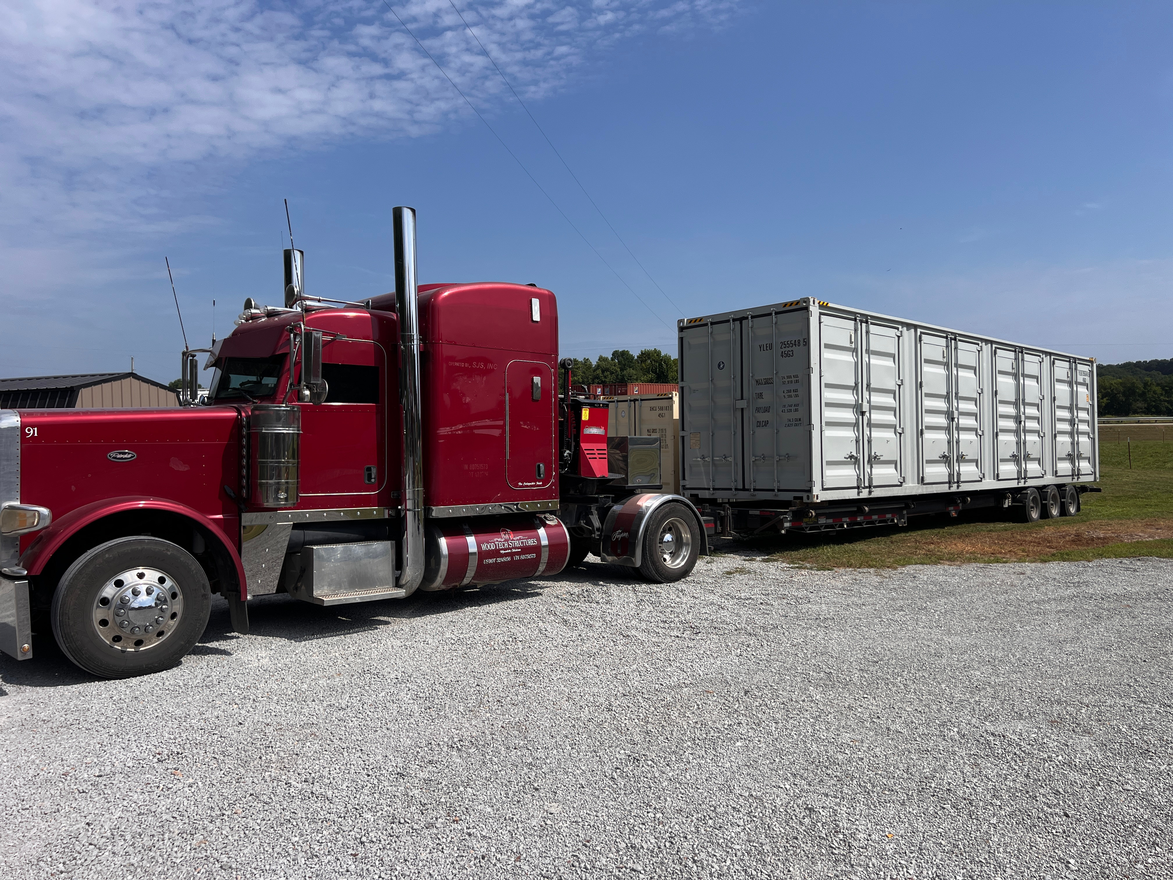 40' High Cube Container 4 Double doors on side 1 on end One trip 'Like New'., view 3