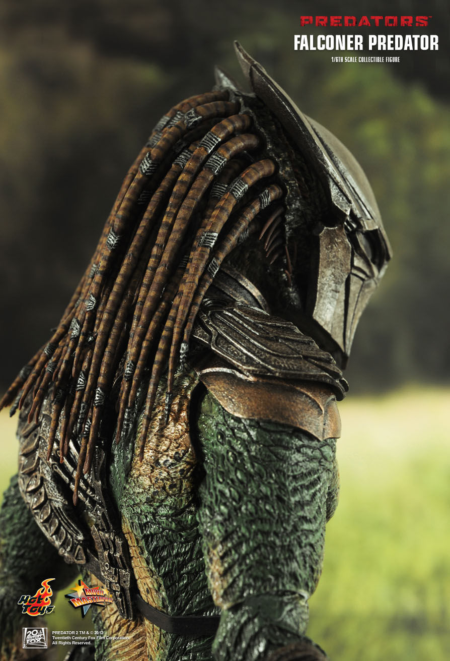 Thumbnail: Falconer Predator - Predators - Hot Toys