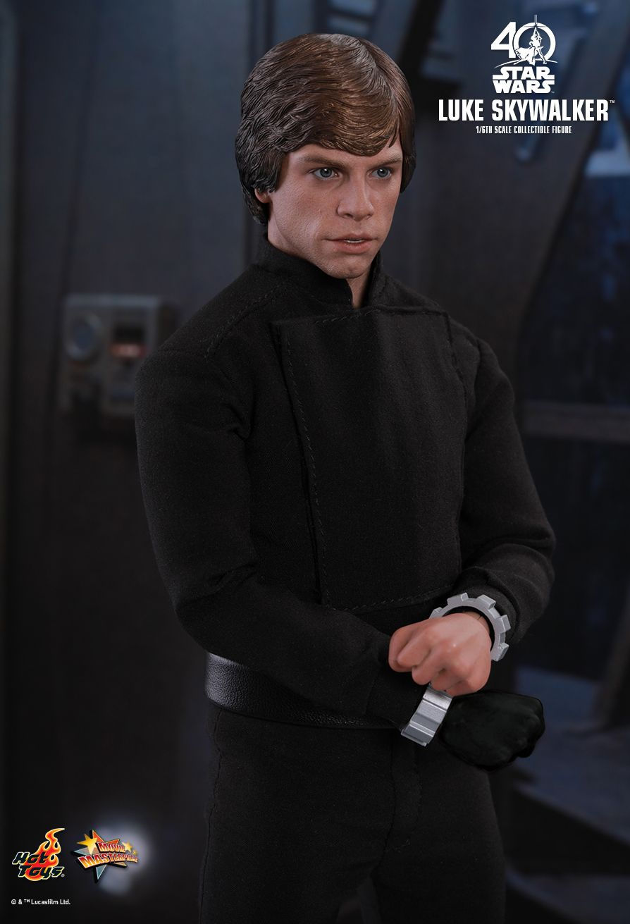 Thumbnail: Luke Skywalker - Jedi - Star Wars - Hot Toys