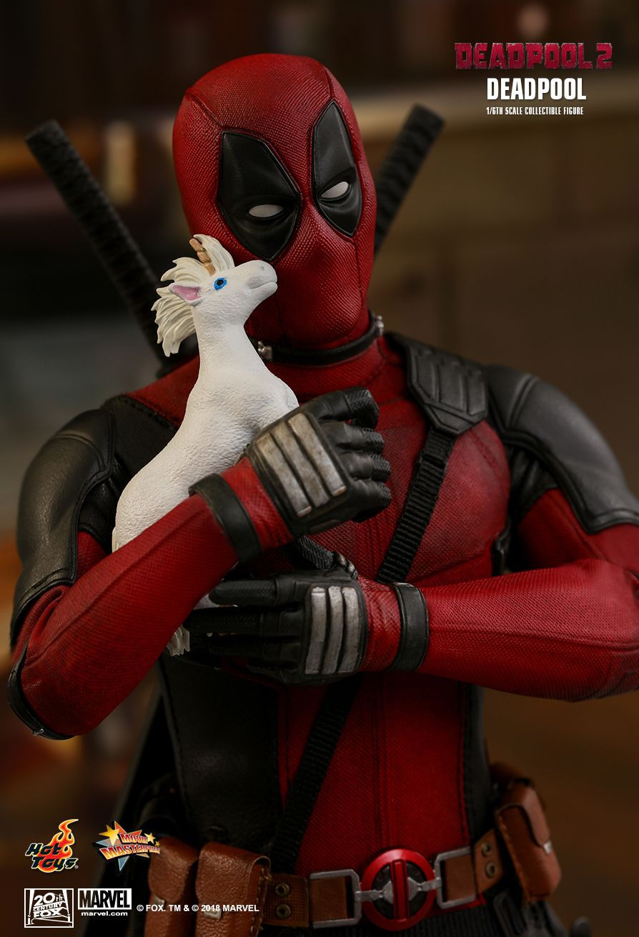 Thumbnail: Deadpool - Deadpool 2 - Hot Toys