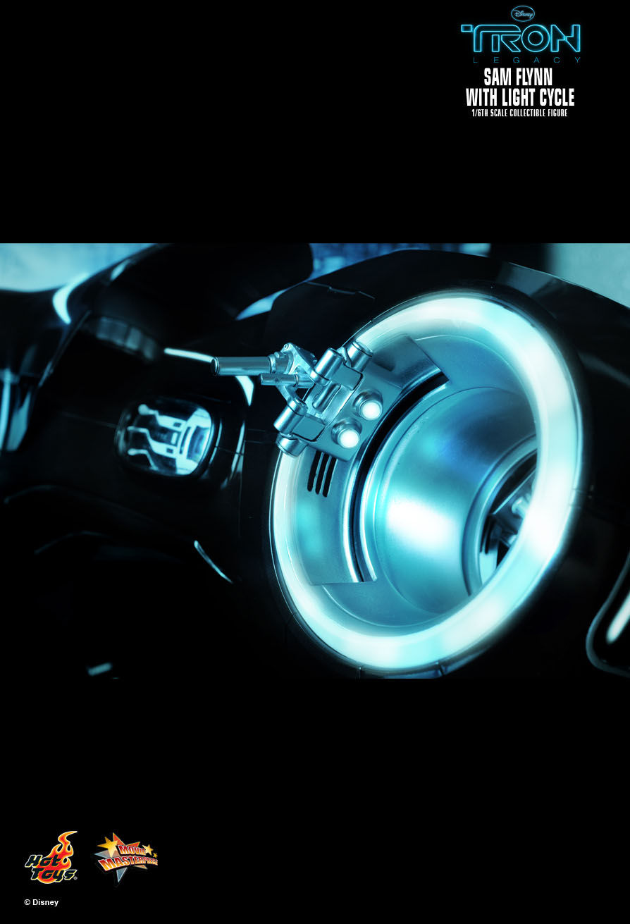 Thumbnail: Sam Flynn with Light Cycle - Tron Legacy - Hot Toys
