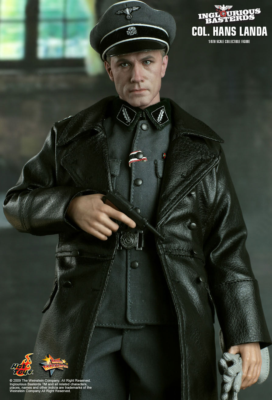 Thumbnail: Col Hans Landa - Iglourious Basterds - Hot Toys