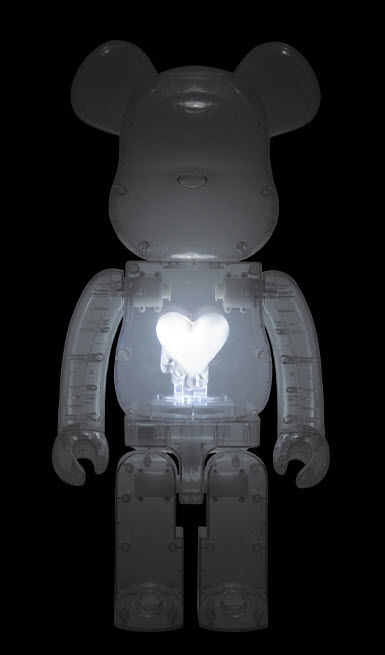 Thumbnail: Emotionally Unavailable - Black Heart- Bearbrick 400