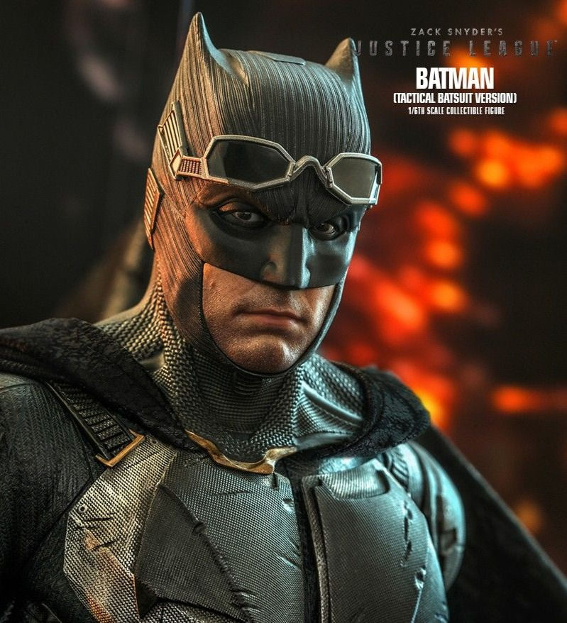 Batman - Tactical Batsuit - Zack Snyder's Justice League - Hot Toys