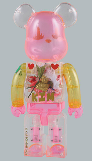Thumbnail: Kim Songhe- Bearbrick 400