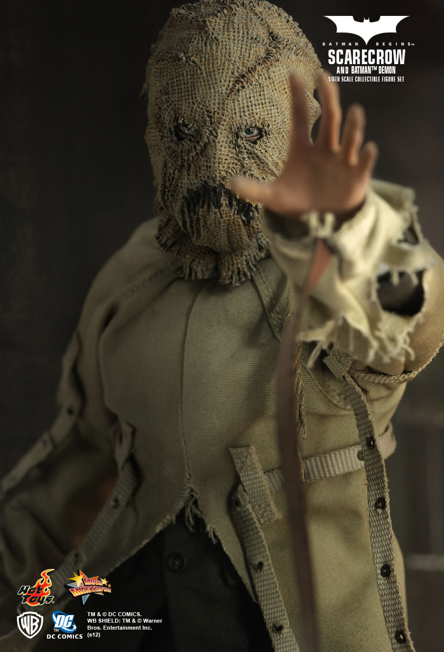 Thumbnail: Batman Demon and Scarecrow - Batman Begins - Hot Toys