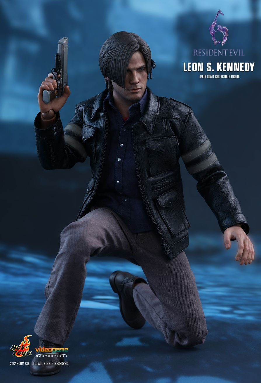 Thumbnail: Leon S Kennedy - Resident Evil 6 - Hot Toys