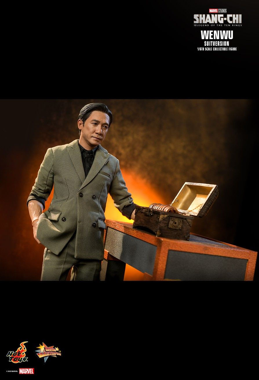 Thumbnail: Wenwu - Shang-Chi and the Legend of the Ten Rings - Suit - Hot Toys