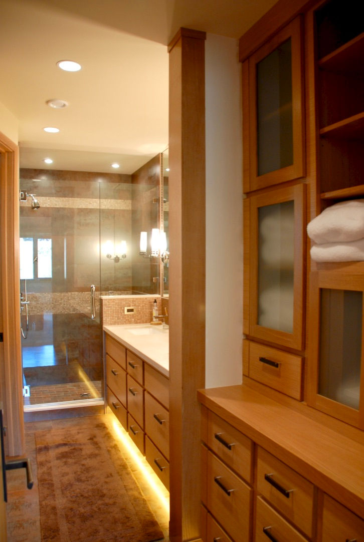 Modern Bath Suite