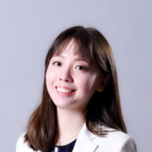 Cathy Zhang Photo_edited.png