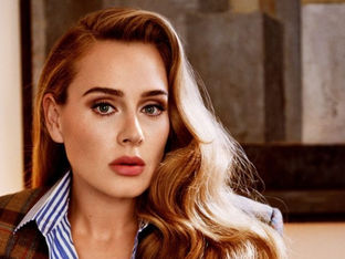 Adele: «Είμαι ανοιχτή στο ενδεχόμενο να παντρευτώ ξανά»