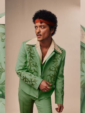 O Bruno Mars κυκλοφορεί το single "I Just Might" από το album "The Romantic"