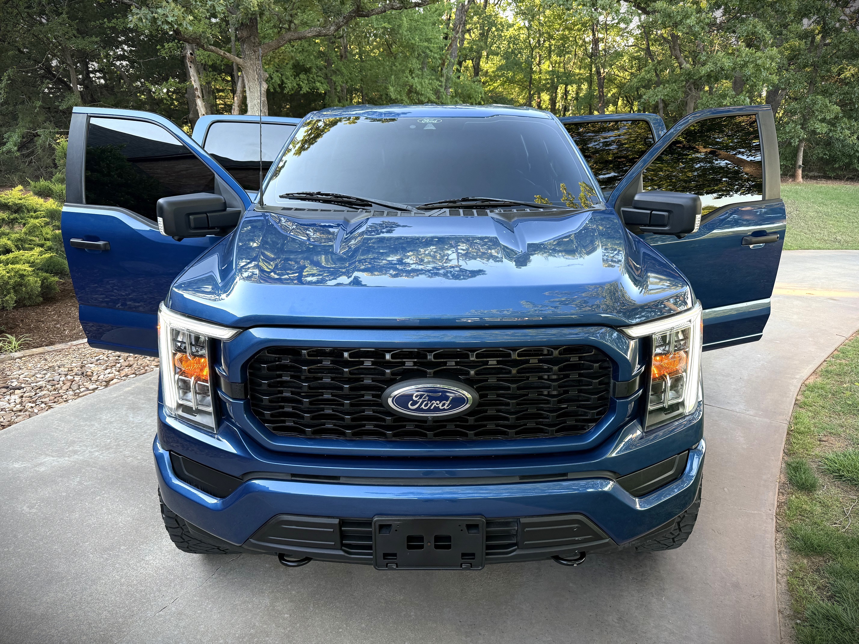2022 Ford F-150 XL 4x4 SuperCrew 5-1/2 Box's photo